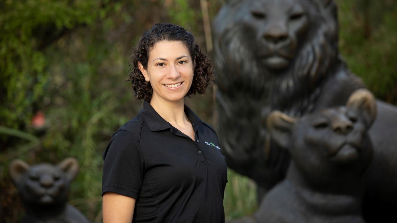 Dr. Daniela Yuschenkoff headshot1